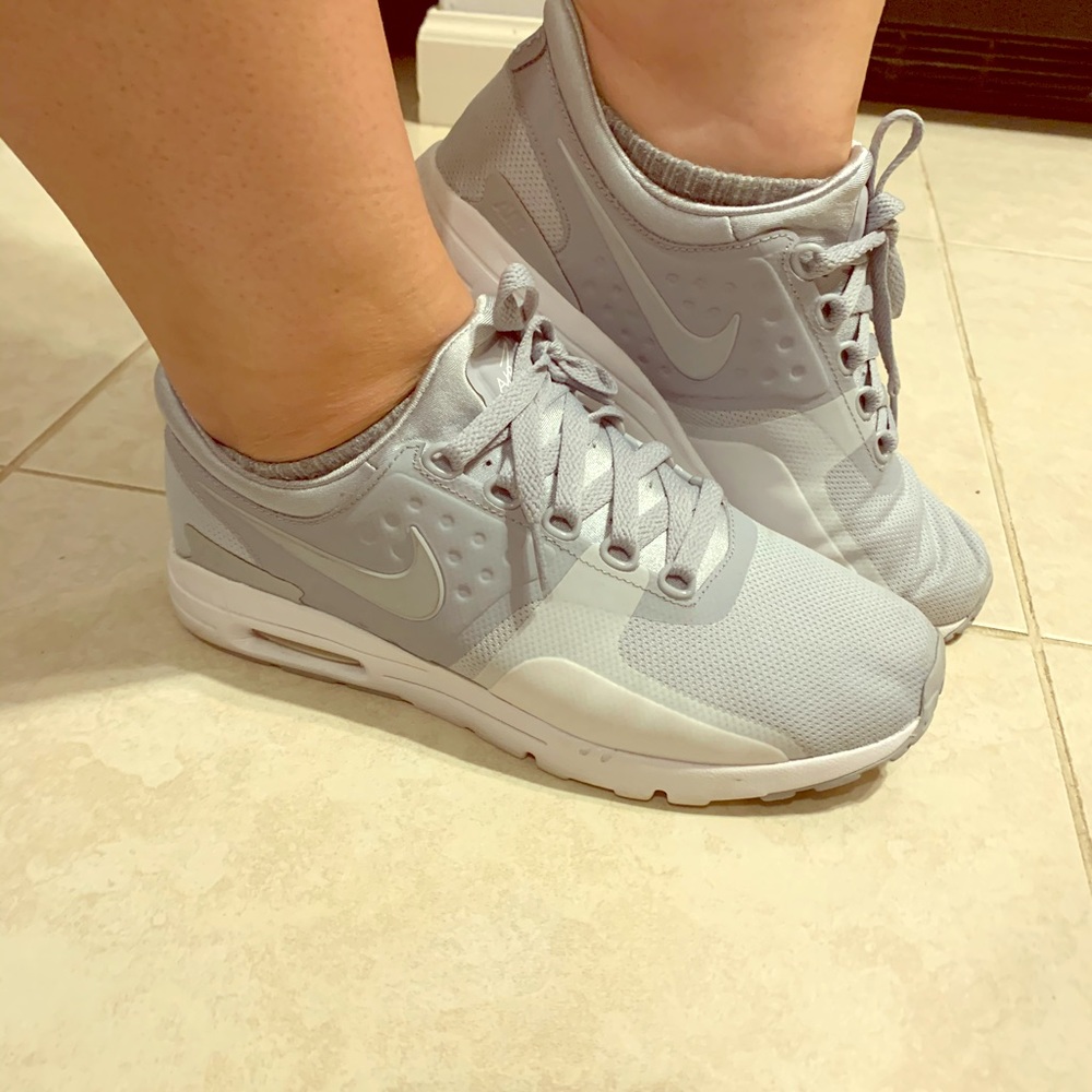 NIKE AIR MAX ZERO